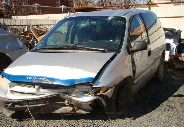 Dodge Caravan, 2000 — изображение 3