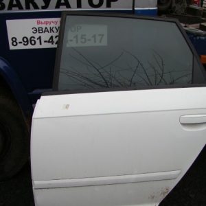 Ауди А3 2010г дверь задняя